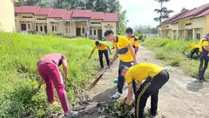 Sinergi-Polri-dan-Pemerintah-Polda-Sumatera-Selatan-Gelar-Aksi-Tanam-550-Pohon.jpg