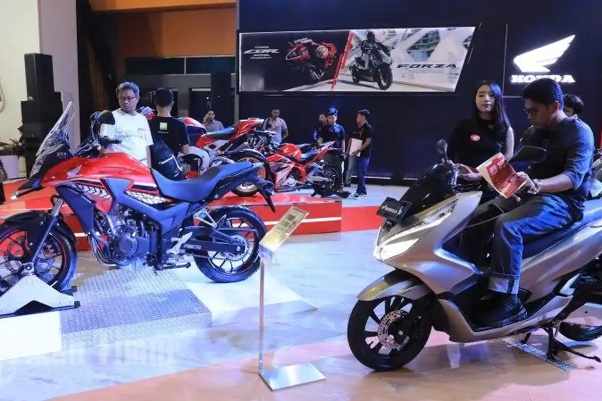 FOTO: Big bike Honda dalam event IIMS Makassar 2019