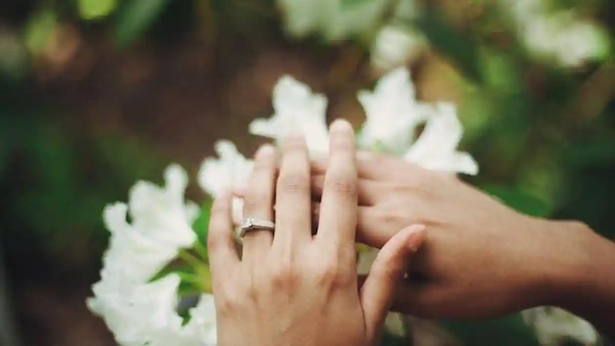 Bacaan Doa untuk Pengantin Baru: Meminta Rumah Tangga yang Bahagia, Harmonis, dan Penuh Berkah