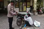 nekat-geber-motor-protolan-knalpot-brong-berakhir-di-kantor-polisi-rabu-24112021.jpg