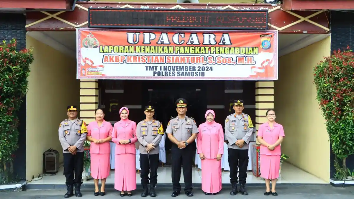 Kenaikan Pangkat Kabag Ren Polres Samosir Jadi Momen Haru Penghormatan