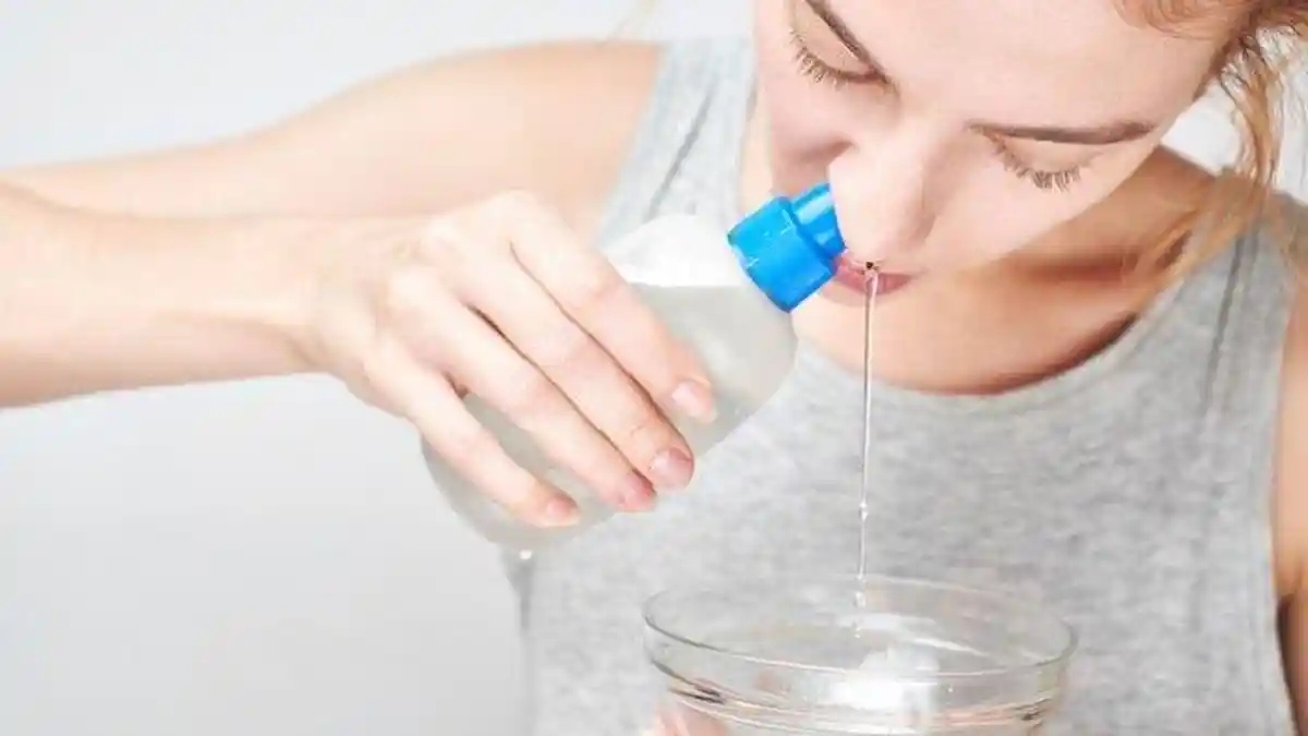 Manfaat Cuci Hidung dengan Larutan NaCl, Mencegah Infeksi pada Saluran Pernapasan dan Paru-paru