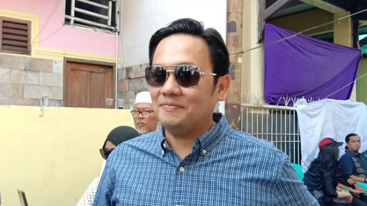 Farhat Abbas Sebut Pengakuan Hotman Paris soal Ponsel Hilang Hanya Alibi: Siapa Saja Bisa Berkelit