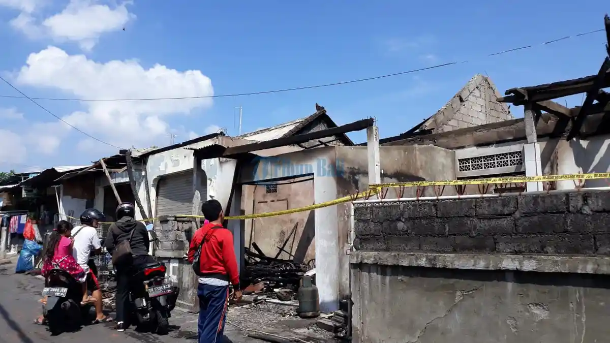Kebakaran Rumah di Perum Yani Permai, Setelah Dua Jam Api Baru Padam