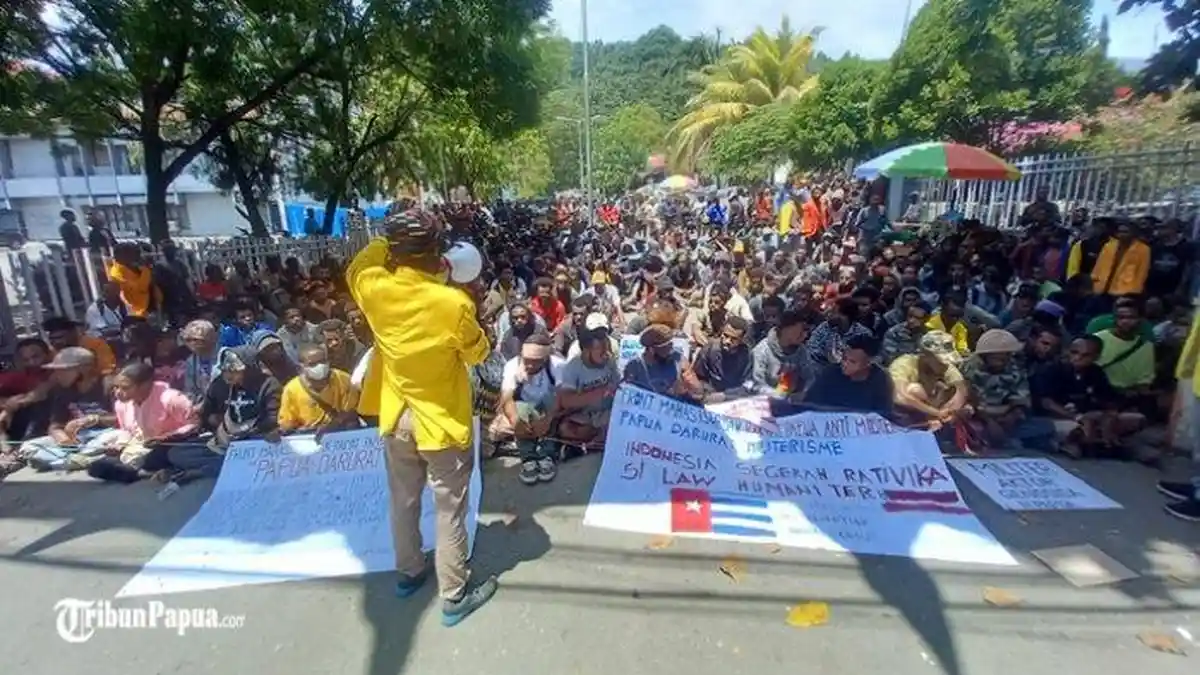 Unjuk Rasa Front Mahasiswa dan Rakyat Papua, Pendemo Singgung Soal "Papua Darurat Militer"