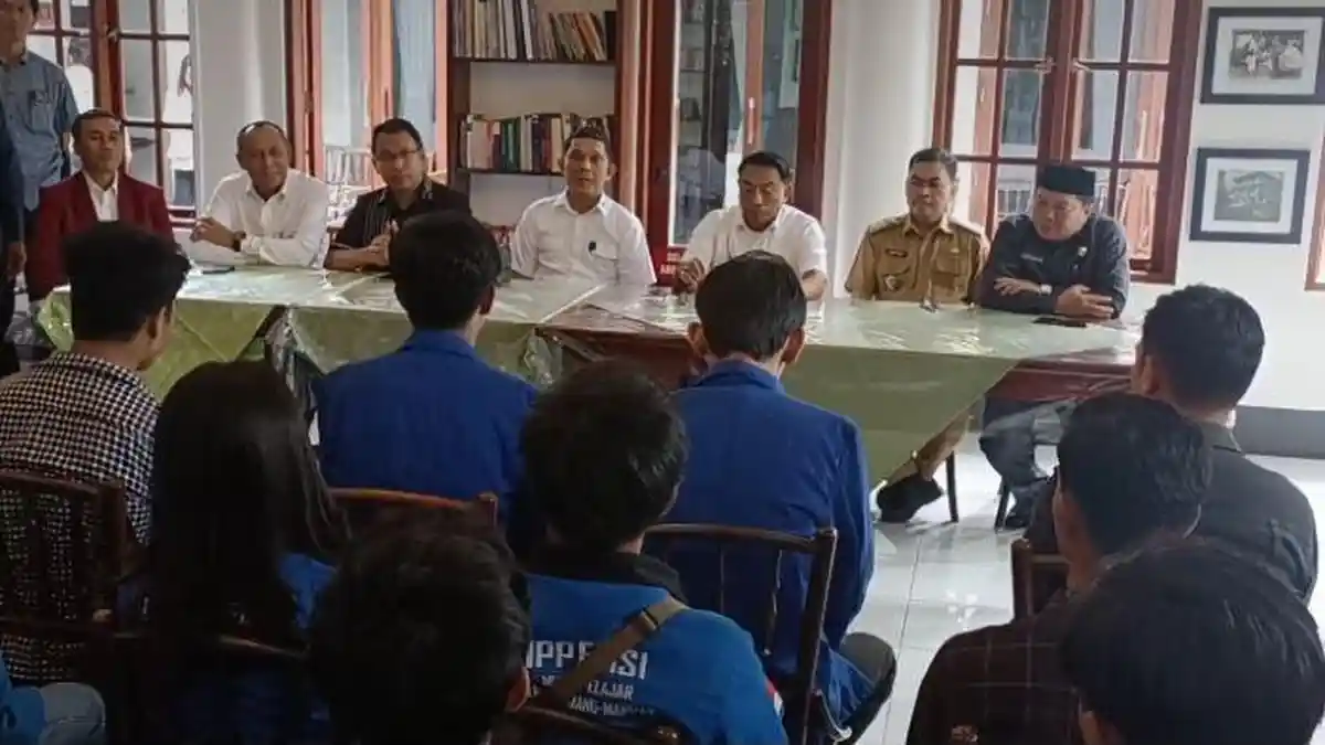 Soal Perbaikan Jalan di Simbuang Mappak, Moeldoko: Silakan Pemkab Ajukan Proposal ke PUPR