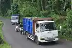 Truk-pengangkut-material-Galian-C.jpg