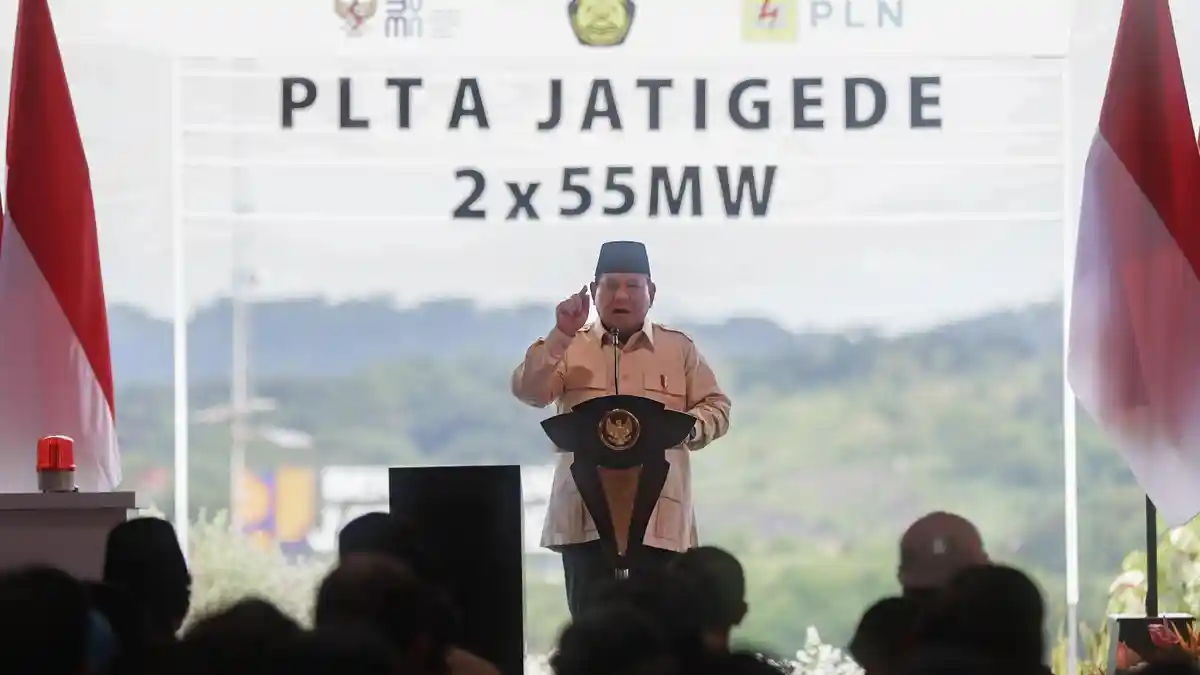 Resmikan 37 Proyek Listrik, Prabowo Targetkan Pertumbuhan Ekonomi 8 Persen dalam 100 Hari Kerja