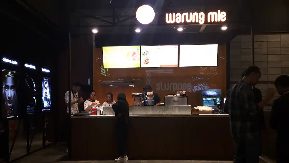 Nonton Bioskop Kini Bisa Sambil Kongkow, Ada Warung Mie Murmer di CGV Metro Indah Mall Bandung