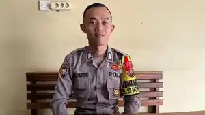 Kisah-Brigadir-Agus-Hartono-Polisi-di-Kolaka-Sultra-Ubah-Sampah-Plastik-Jadi-Bahan-Bakar-Alternatif.jpg