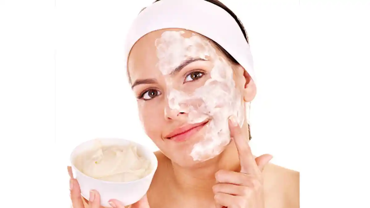Probiotik Bermanfaat Banyak Untuk Kulit, Yuk Bikin Masker dari Yogurt Biar Makin Flawless!