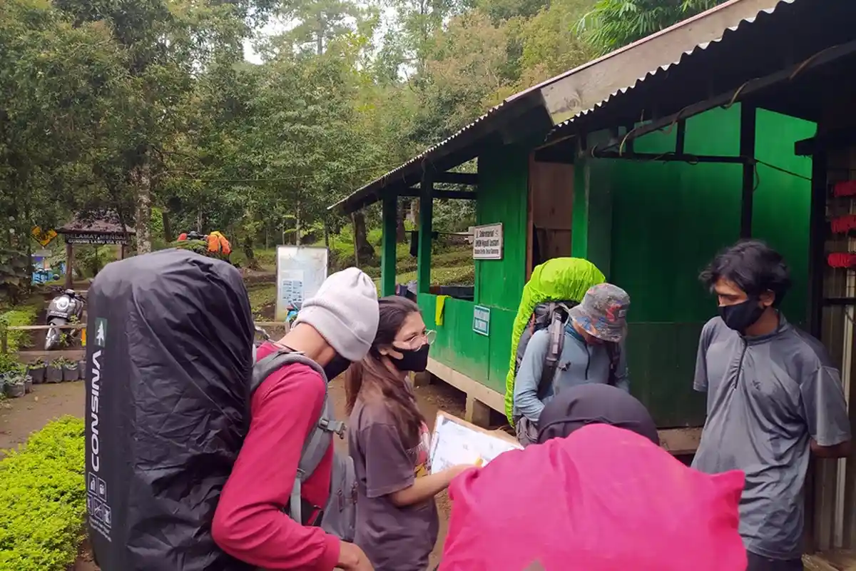 Jumlah Pendaki Gunung Lawu Tetap Dibatasi, Maksimal 350 Orang, Ini Alasan Disparpora Karanganyar