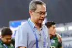 pelatih-persebaya-surabaya-aji-santoso-dalam-gelaran-liga-1-2023.jpg
