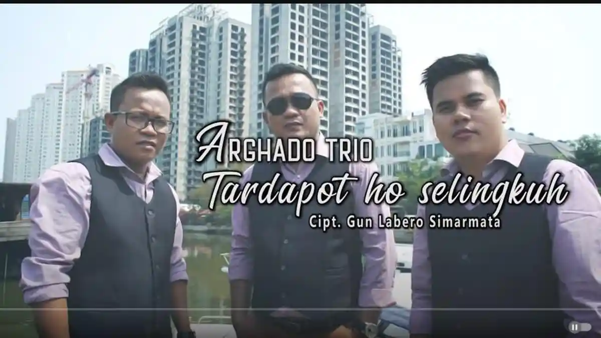 Lirik Lagu Batak Tardapot Ho Selingkuh oleh Arghado Trio