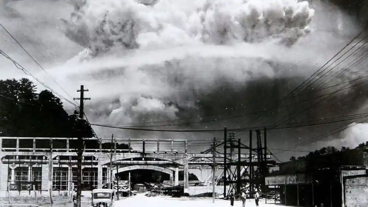 9 Agustus 1945, Kota Nagasaki Dibom Pasukan Amerika Serikat, 80.000 Tewas