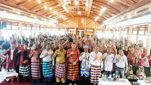 Kerukunan-Keluarga-Laporo-DPD-KKL-Kabupaten-Manokwari-merayakan-HUT-ke-3.jpg