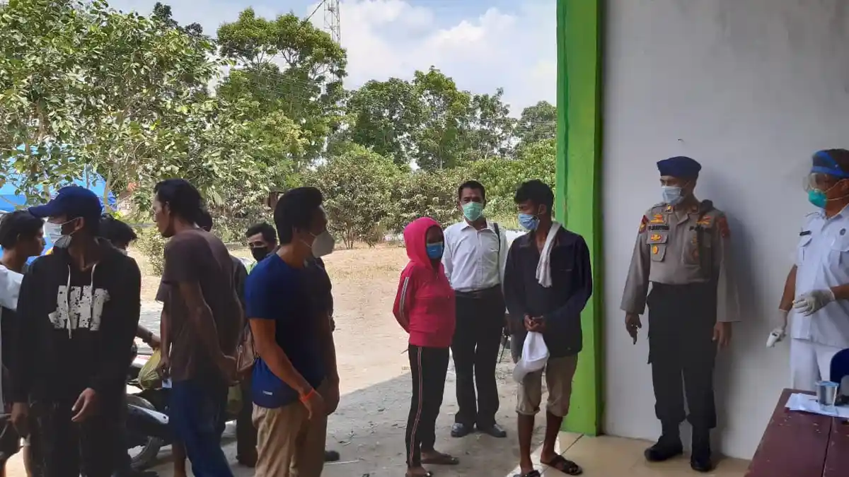 Untuk Kesekian Kali, Belasan TKI Ilegal dari Malaysia Diamankan Petugas