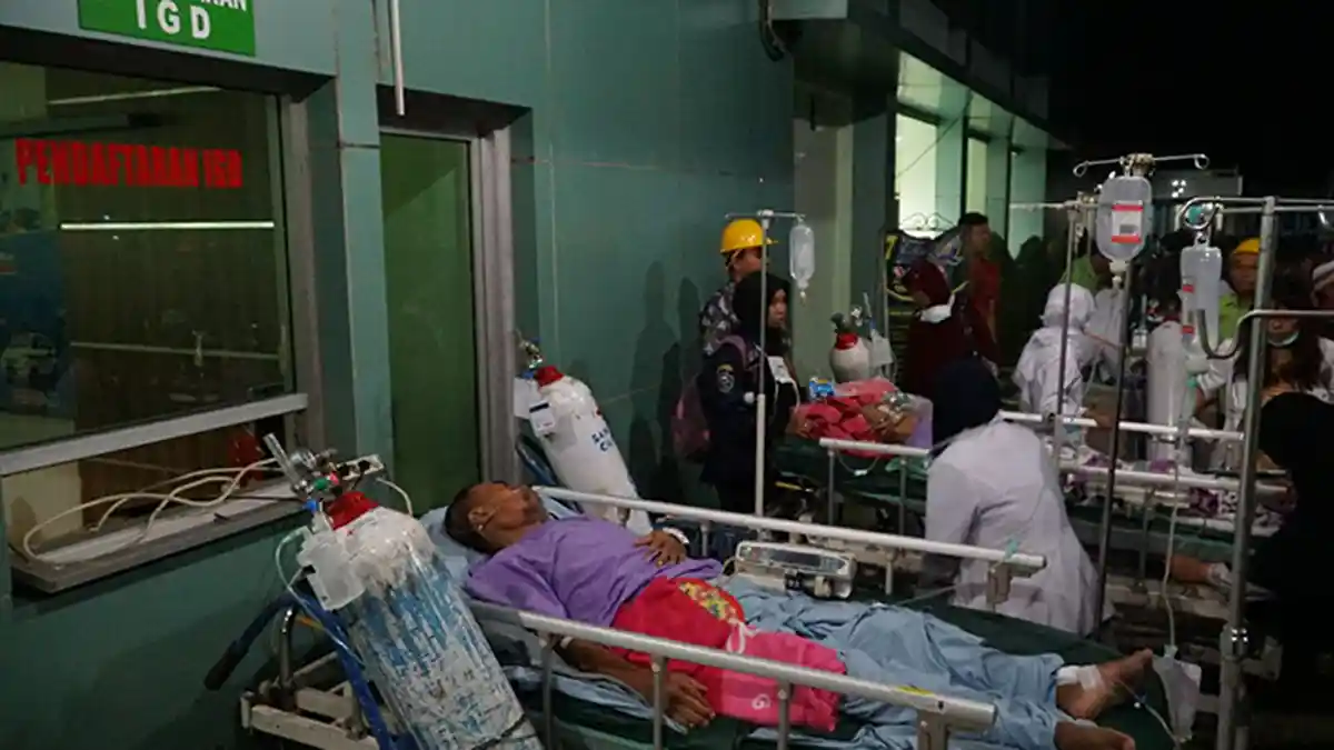 Gempa 6,9 SR Sebabkan Dua Warga Meninggal, Ratusan Rumah Rusak