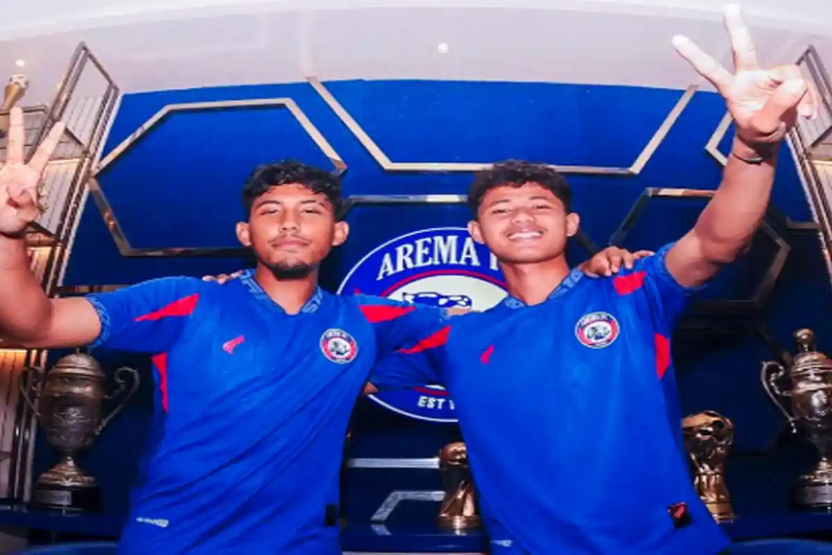 Arema FC Perkenalkan Duo Striker Muda, Razzaa Fachrezi dan Dimas Aryaguna Pertajam Lini Depan
