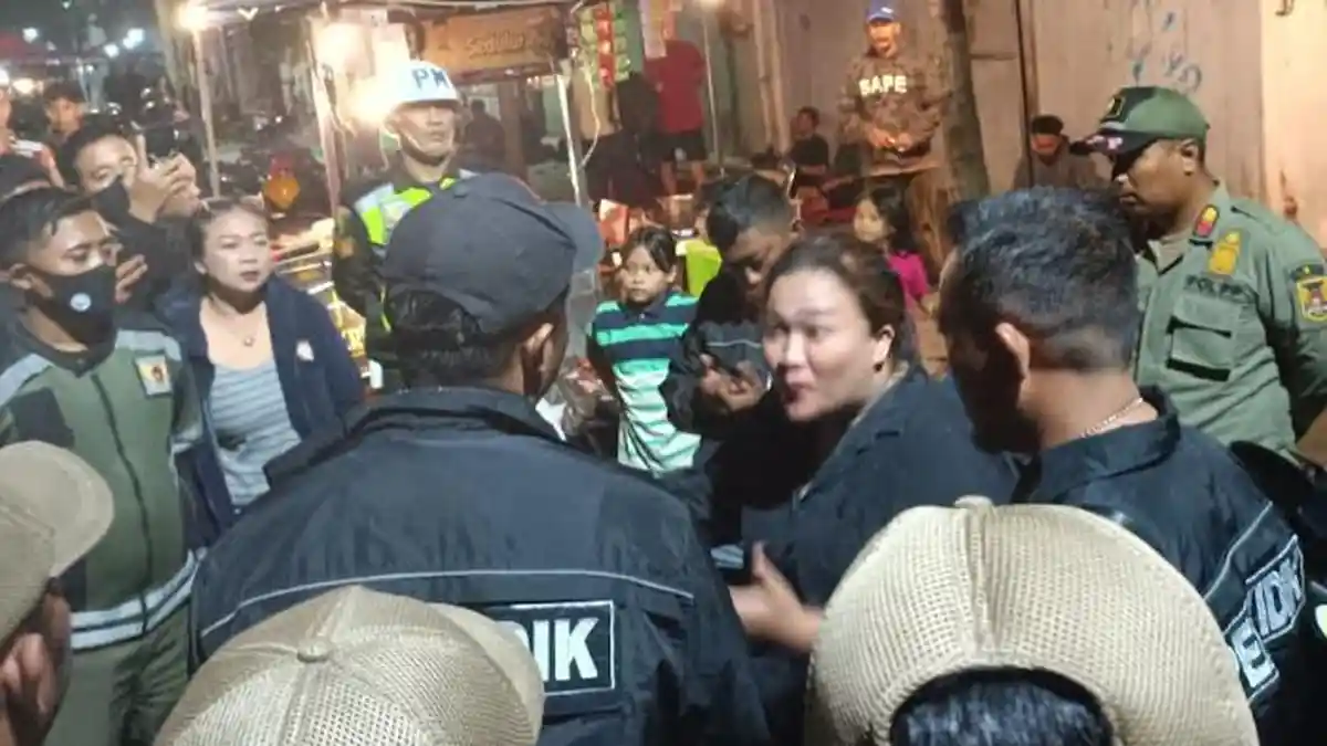 Keributan Sempat Warnai Penertiban PKL di Jalan Pattimura Kota Kediri