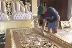 BERSIHKAN-PRODUK-Perajin-mebel-asal-Mantingan.jpg