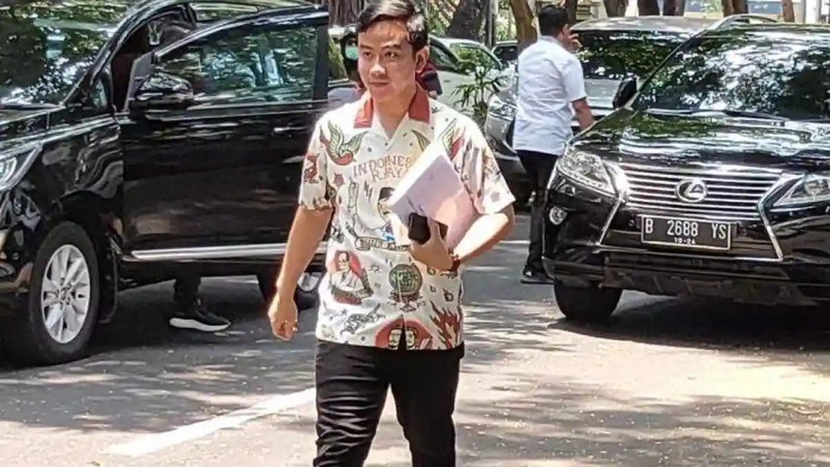 Gibran Bakal Dites di Kantor DPP PDIP Siang Ini, di Solo Projo Siap Sumbang 50 Ribu Suara