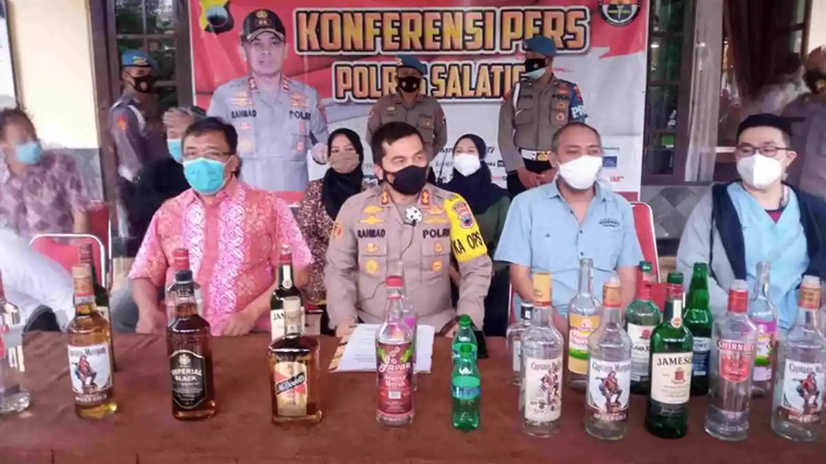 3 Mahasiswa UKSW Salatiga Tewas Setelah Tenggak Miras Oplosan,
