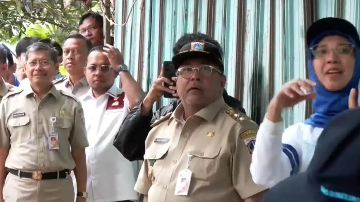 Rano Karno Pilih Blusukan Tinjau Pengerukan Kali Krukut, Belum ke Magelang Ikut Retret