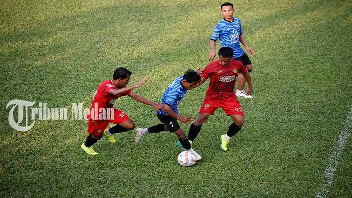 Berita Foto: Laga Ujicoba Jelang Liga 3 Nasional, PS PTPN III Menang 5-2 dari Klambir V FC - 26042024_LAGA-UJICOBA_ABDAN-SYAKURO-9.jpg