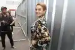 Nikita Mirzani Masih Bungkam Perihal Kabar Pernikahannya