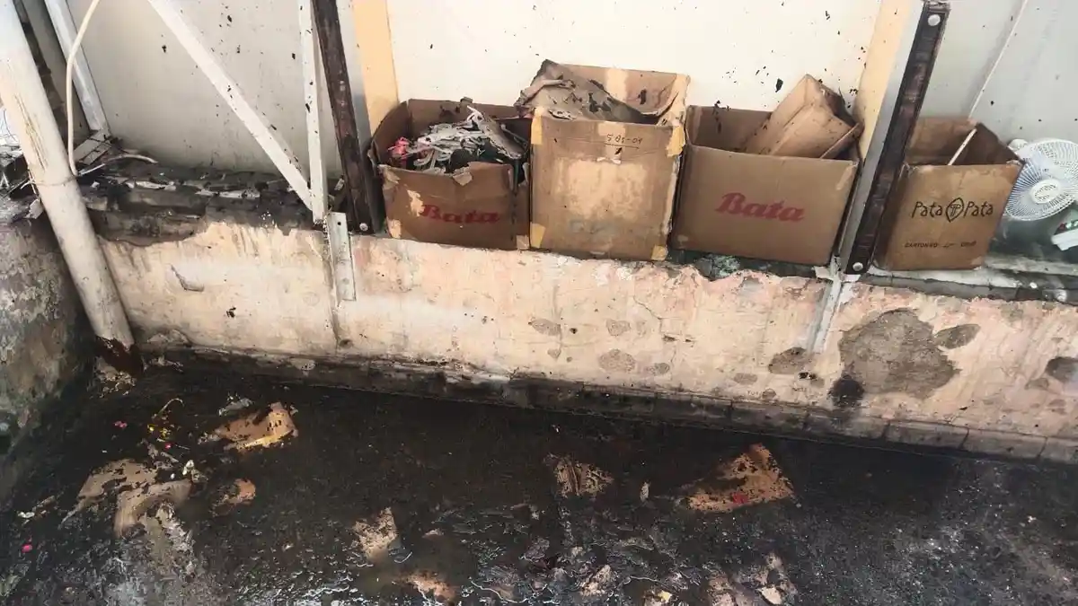 TRAGEDI Toko Bata di Buleleng Terbakar! Diduga Akibat Percikan Api Dupa