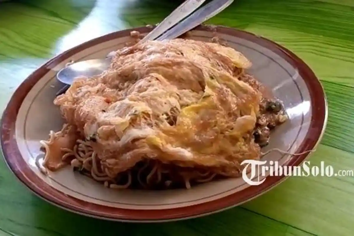 Kuliner Enak di Sukoharjo : Cicipi Pecel Mboto, Nasi Pecel Super Pedas dengan Harga Murah Meriah