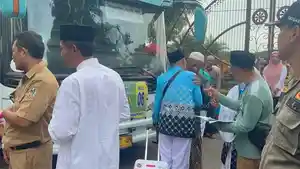 Pemberangkatan-perdana-jemaah-haji-Kabupaten-Tuban.jpg