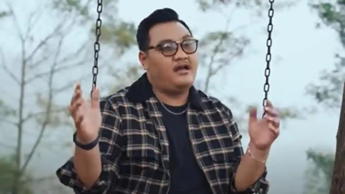 Chord Gitar dan Lirik Lagu Ajur - Ndarboy Genk