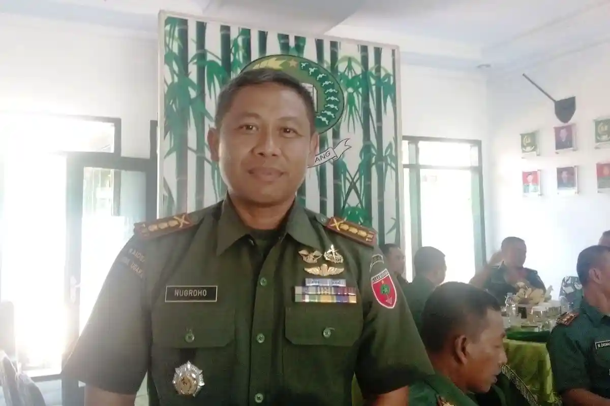 Taruna dan Direktur Polimarim AMI Atraksi Kekuatan di Rindam XIV Hasanuddin, Ini yang Dipatahkan! - 15092018_nugroho_20180915_025853.jpg