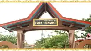 0206SMKN-1-Mandau.jpg