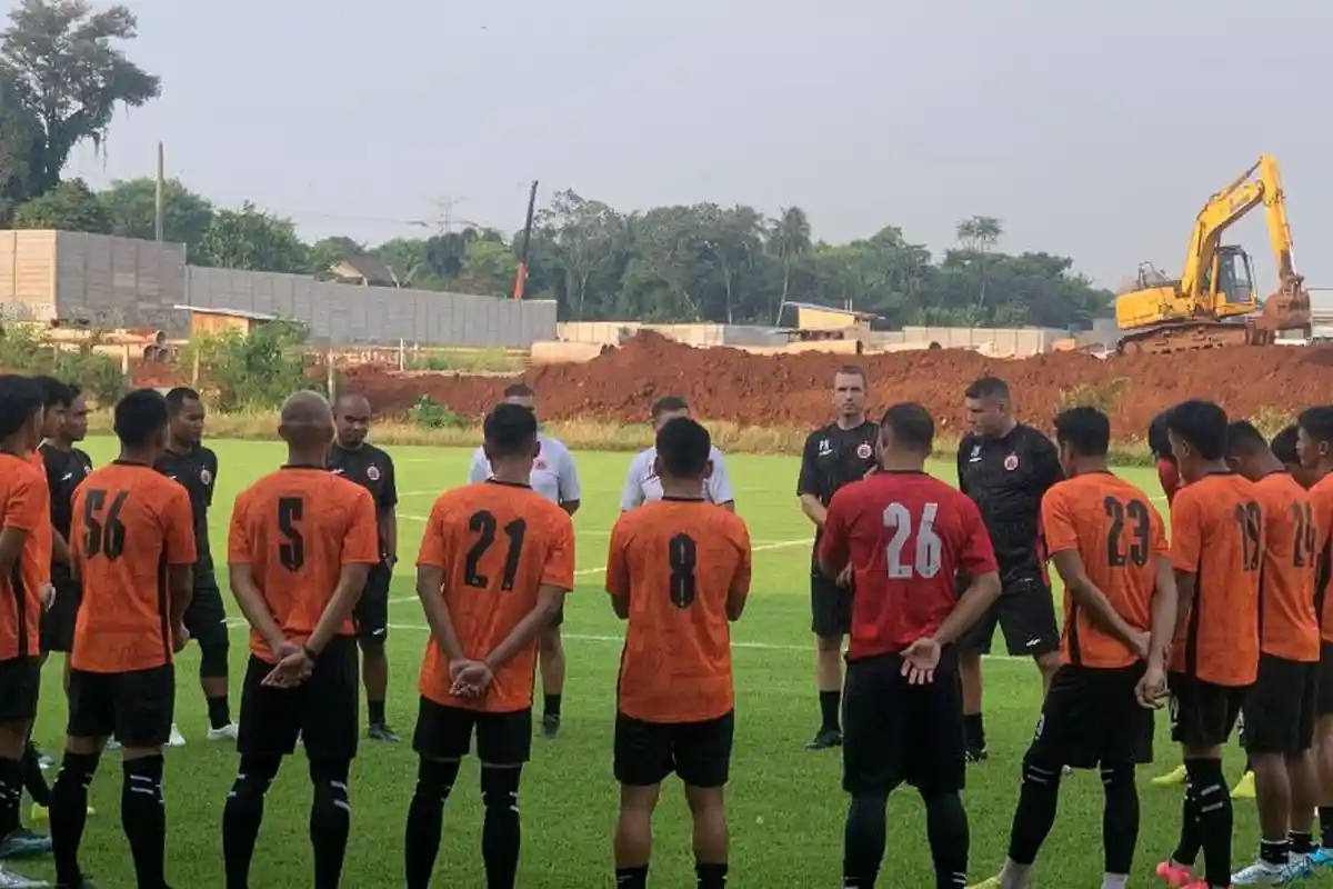 PERSIJA Bisa Menderita Terbuang Tak Punya Markas, Tempat Latihan Berpeluang Dihancurkan Sang Pemilik