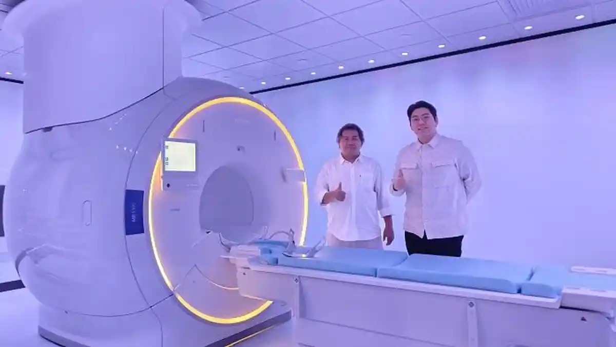 Tak Hanya Dilengkapi Kecerdasan Buatan, Alkes MRI RS Mandaya Karawang Dilengkapi Fitur Hiburan