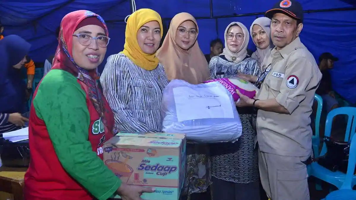 Temui Bupati Jeneponto, Aliyah Mustika Ilham Beri Bantuan untuk Korban Banjir