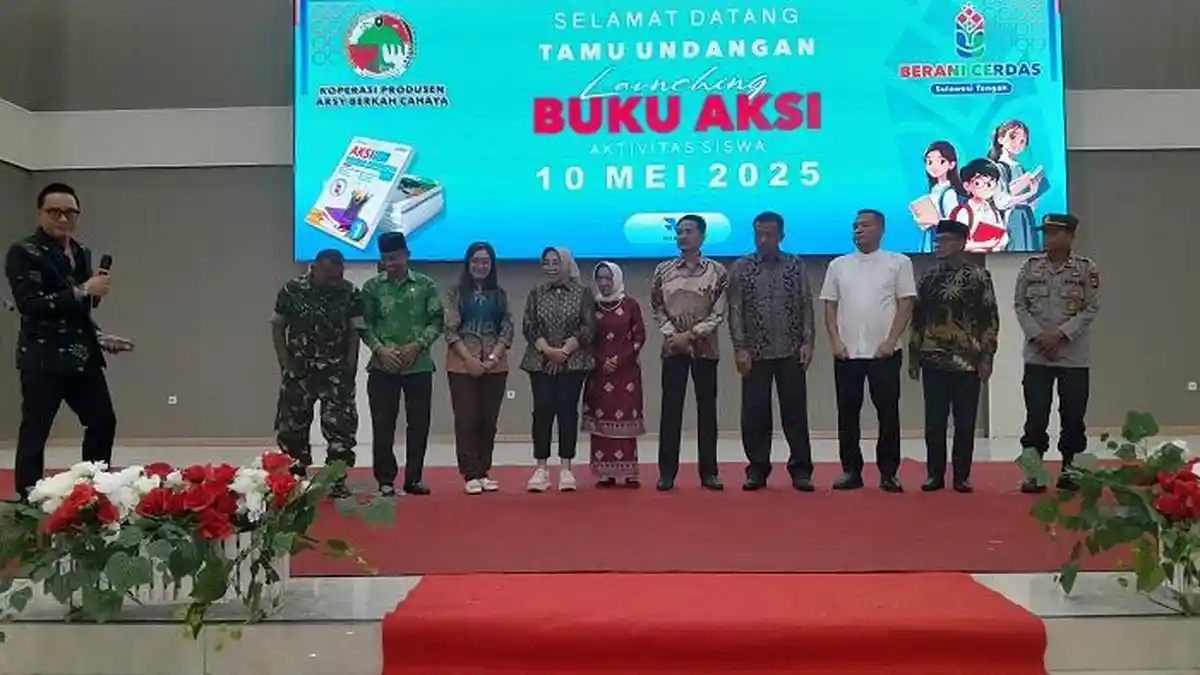 Panitia Launching Buku Aksi Kecewa, Tunda Acara hingga 2 Jam Tapi Gubernur Sulteng Tak Kunjung Hadir