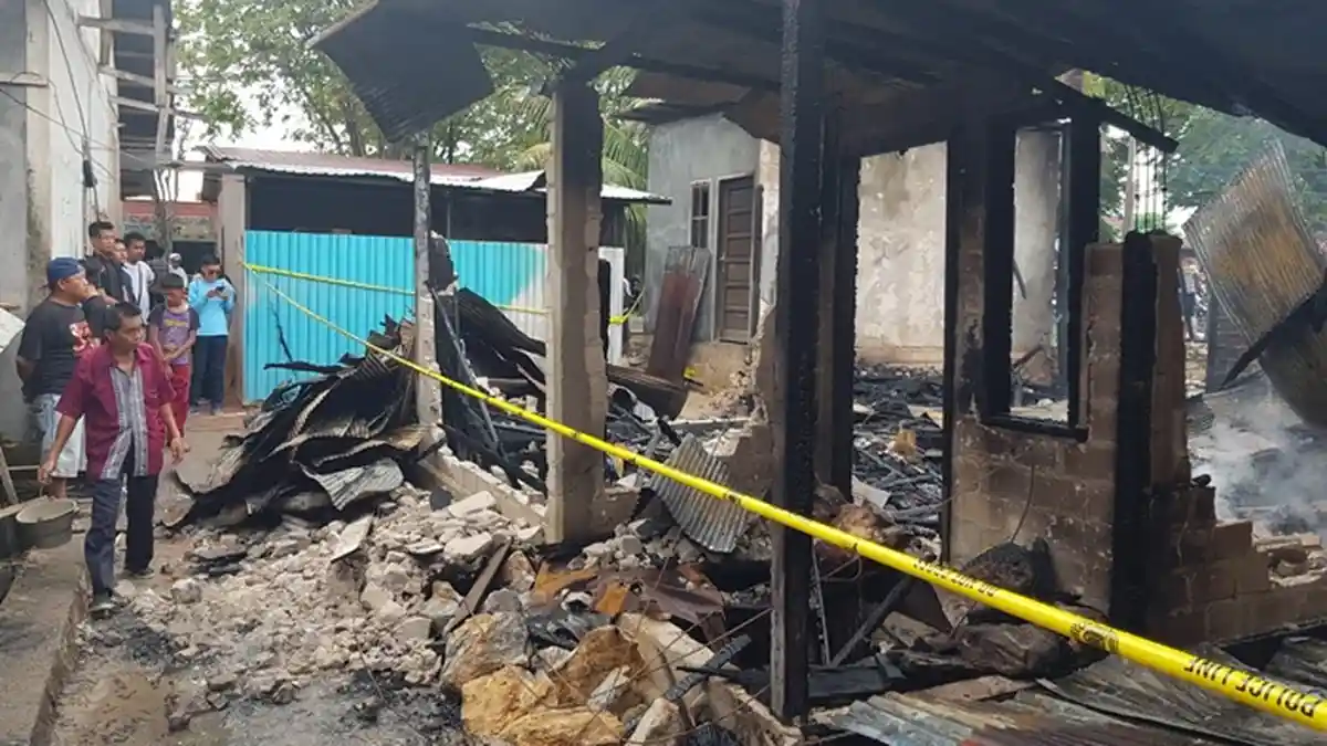 BREAKING NEWS  Kebakaran Lahap Rumah Warga di Bontang Koala, 1 Orang Meninggal
