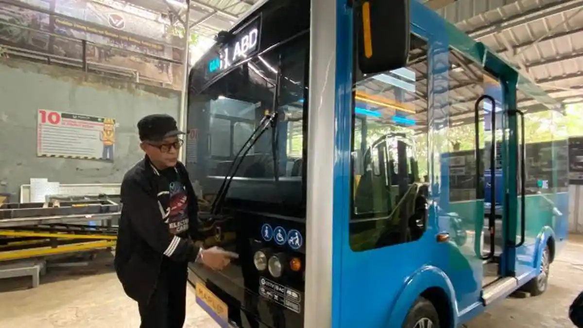 Melihat Mewahnya Prototype Angkot Pintar yang Segera Mengaspal di Bandung, Sekali Cas Jalan 200 Km