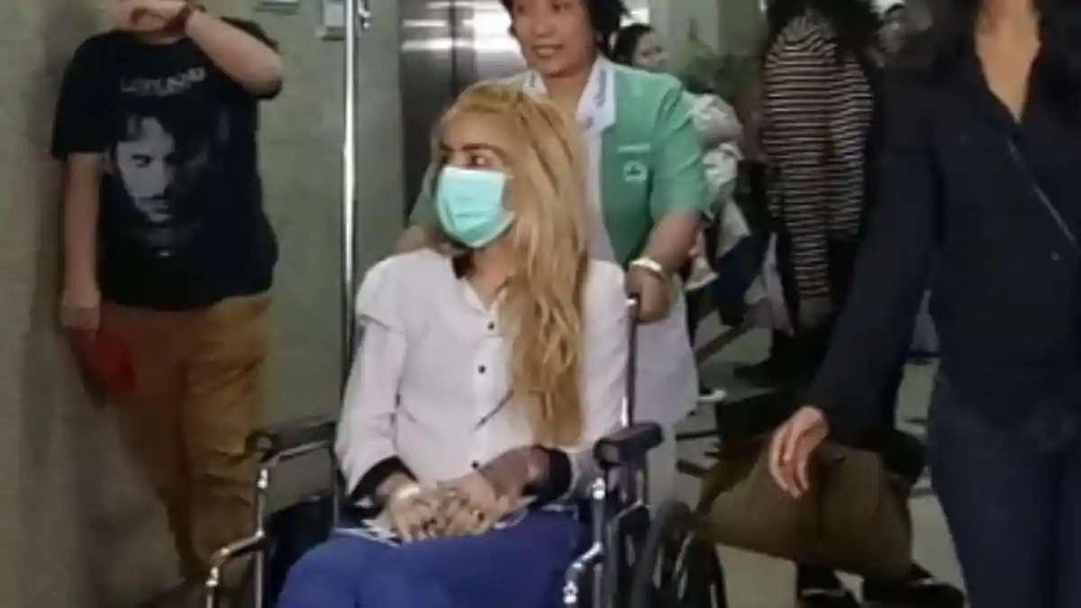 Belum Sembuh Total, Ini Alasan Sheila Marcia Memaksa Pulang dari Rumah Sakit