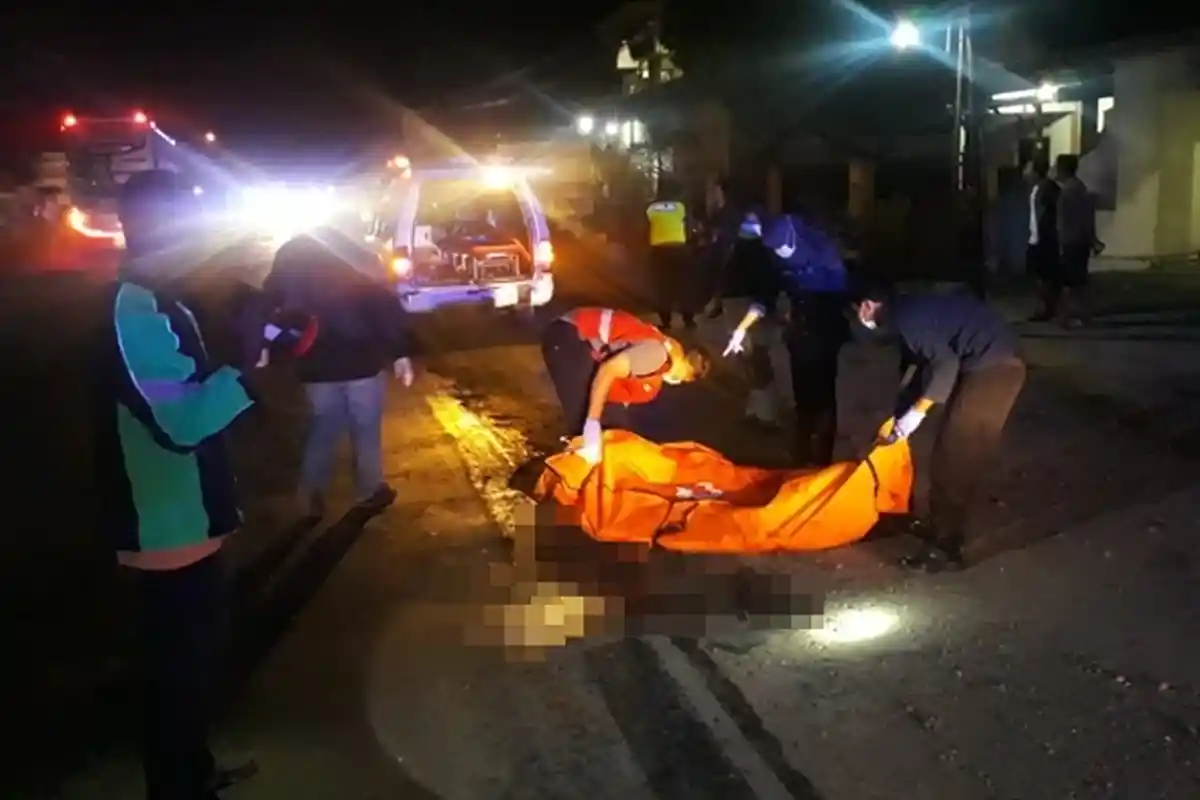 Kecelakaan Maut Tadi Pukul 00.43 WIB, Dua Remaja Tewas Seketika, Motor Oleng Tabrak Tiang Listrik