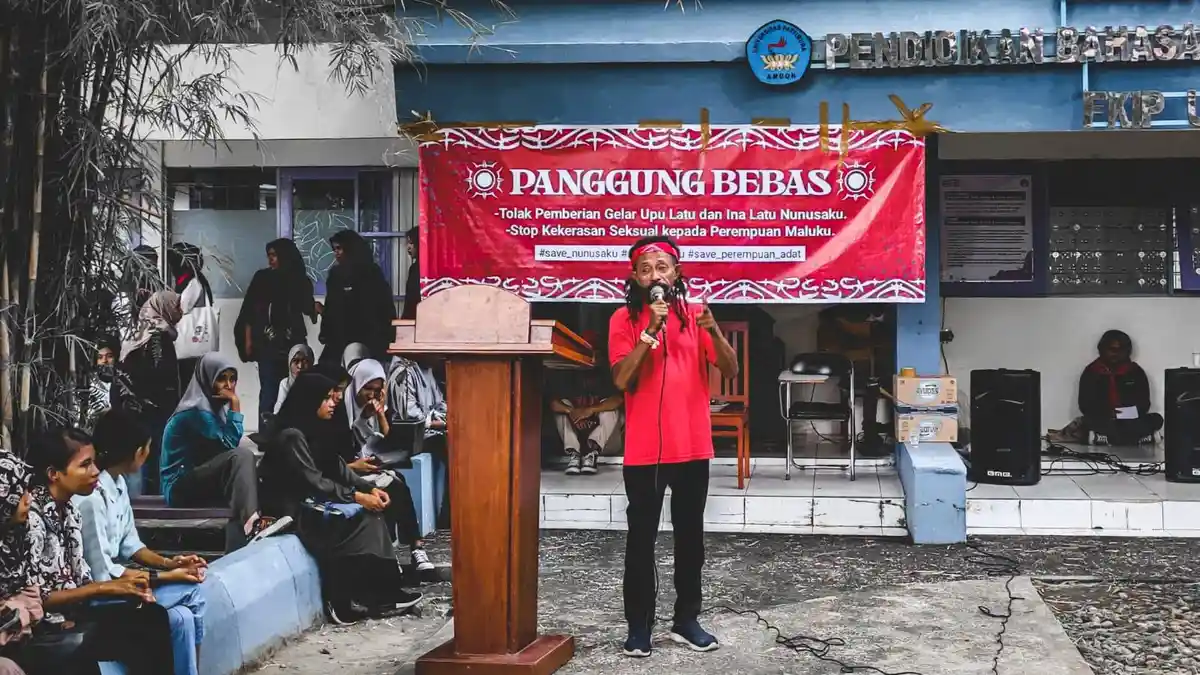 Gelar Adat Upu dan Ina Latu Nunusaku tuk Gubernur dan Istri, Rudy Fofid ...