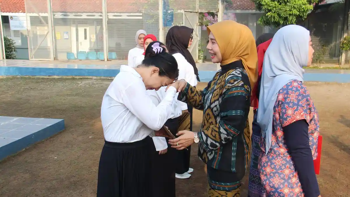 Dapat Remisi Umum dan Remisi Dasawarsa, 6 Narapidana Lapas Kelas IIA Tangerang Bebas