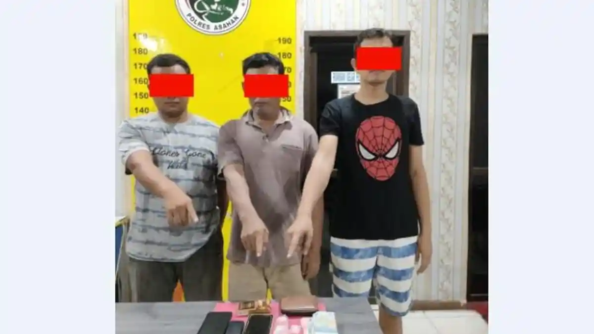TIGA Pria Diamankan dengan Barang Bukti 0,87 Gram Sabu dan Uang Hasil Penjualan Narkoba