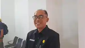 Satpol-PP-Buleleng-Bentuk-Tiga-Tim-Untuk-Bersihkan-APK-di-Masa-Tenang.jpg