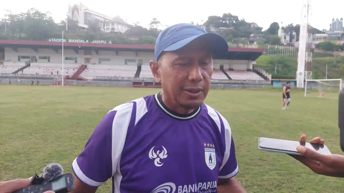 RD Minta Pemain Persipura Fokus dan Tak Gampang Emosi saat Hadapi Persiku Kudus