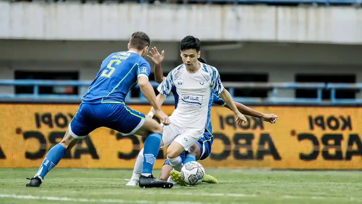 Babak Pertama Persib Vs PSIS 1-1: Gol Marukawa Jadi Penyeimbang